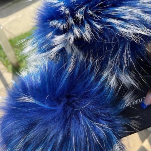 Blue Bella Real Fur Custom Slides sizes 7.5,8,8.5,10,10.5, 11 only - Picture 3 of 4